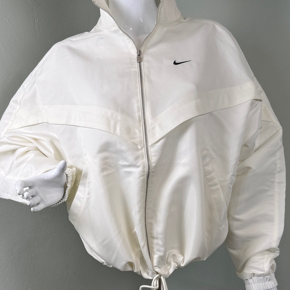 Nike Full-Zip Windrunner Jacket - Picture 3 of 9